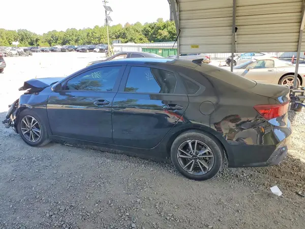 3KPF24AD9PE513603 — 2023 Kia Forte, фото 2 с аукциона Copart, Передняя часть