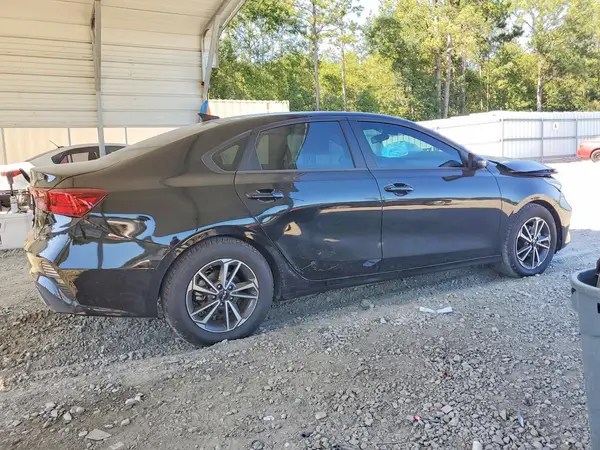 3KPF24AD9PE513603 — 2023 Kia Forte, фото 3 с аукциона Copart, Передняя часть