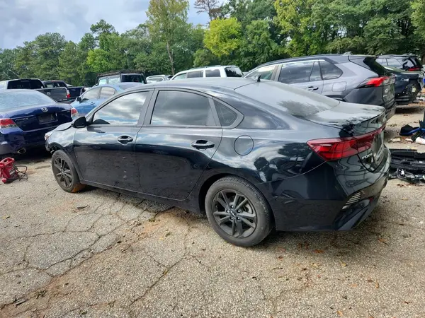 3KPF24AD8PE640990 — 2023 Kia Forte, фото 2 с аукциона Copart, Передняя часть