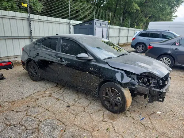 3KPF24AD8PE640990 — 2023 Kia Forte, фото 4 с аукциона Copart, Передняя часть