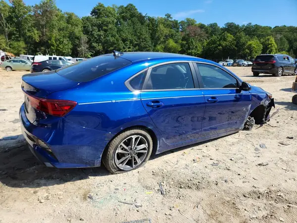 3KPF24AD1PE596699 — 2023 Kia Forte, фото 3 с аукциона Copart, Передняя часть