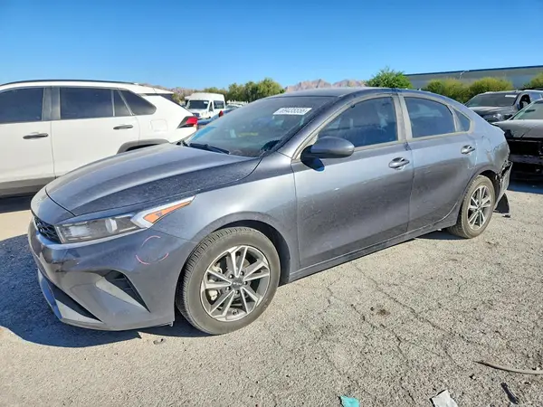 3KPF24AD4PE647628 — 2023 Kia Forte, Задняя часть (Rear End), фото до ремонта