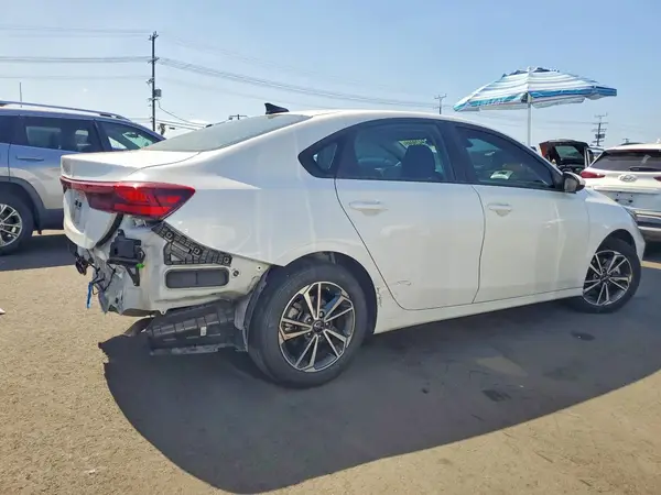 3KPF24ADXPE654812 — 2023 Kia Forte, фото 3 с аукциона Copart, Задняя часть