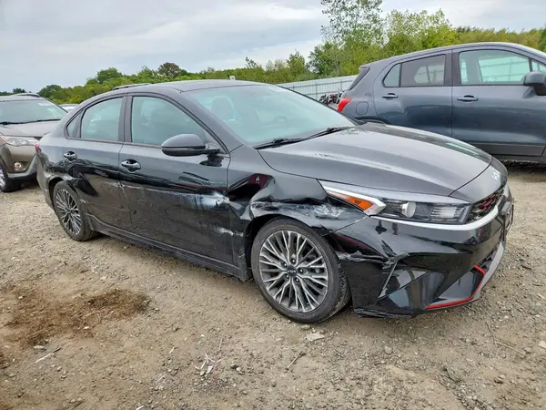 3KPF54AD8PE626594 — 2023 Kia Forte, фото 4 с аукциона Copart, Боковая часть