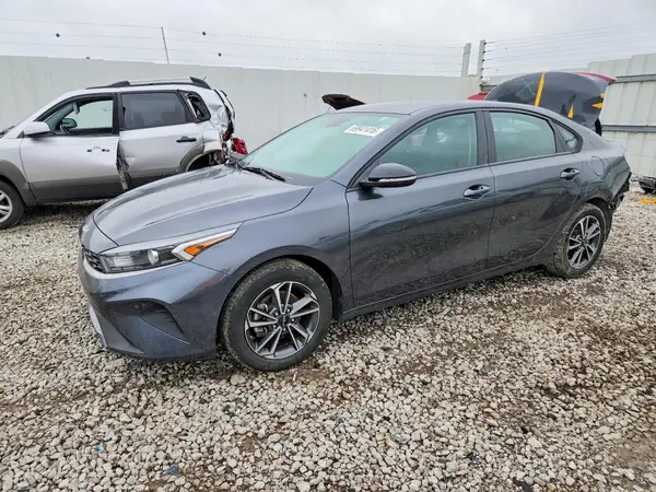 3KPF24AD8PE518095 — 2023 Kia Forte, Задняя часть (Rear End), фото до ремонта