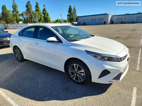 3KPF24AD8PE609996 — 2023 Kia Forte, фото 4 с аукциона Copart, Передняя часть