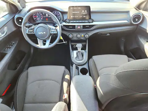 3KPF24AD8PE609996 — 2023 Kia Forte, фото 8 с аукциона Copart, Передняя часть