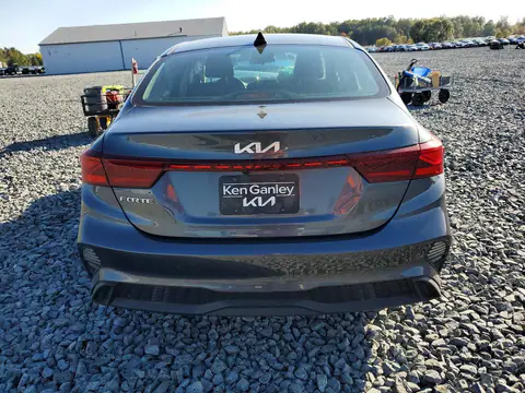 3KPF24AD0PE688256 — 2023 Kia Forte, фото 6 с аукциона Copart, Передняя часть