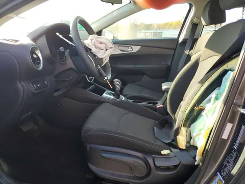 3KPF24AD0PE688256 — 2023 Kia Forte, фото 7 с аукциона Copart, Передняя часть