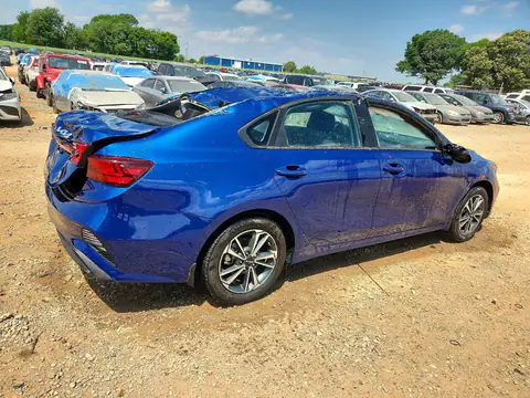 3KPF24AD3RE794428 — 2024 Kia Forte, фото 3 с аукциона Copart 14.10.2026, Опрокидывание