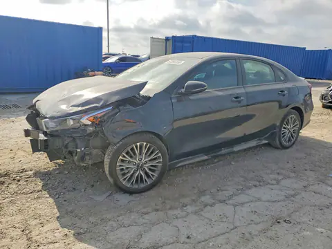 3KPF54AD7RE727984 — 2024 Kia Forte, Передняя часть (Front End), фото до ремонта