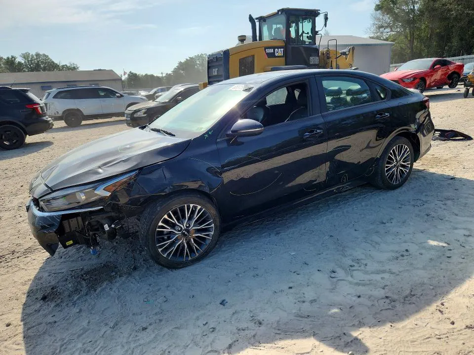 2024 KIA FORTE VIN 3KPF54AD3RE751084 фото 1