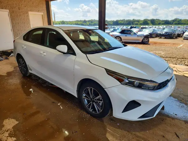 3KPF24AD6RE757972 — 2024 Kia Forte, Передняя часть (Front End), фото до ремонта