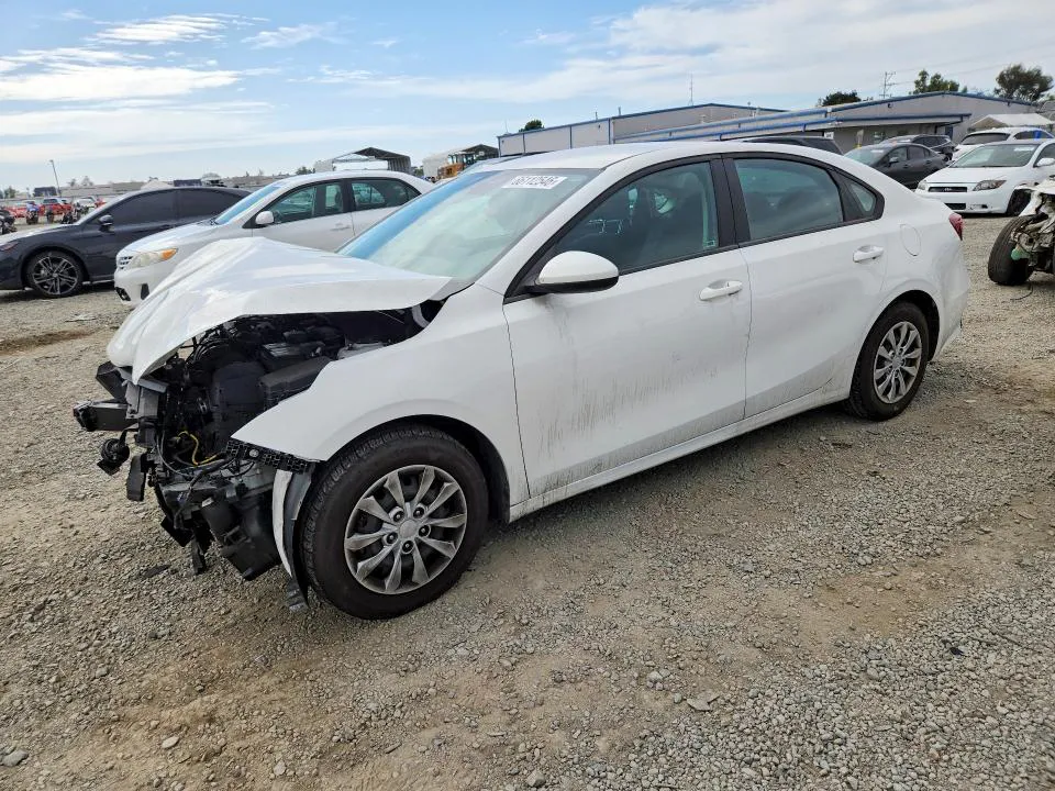 2024 KIA Forte VIN 3KPF24AD0RE824159 фото 1