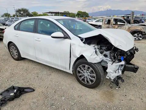 2024 KIA Forte VIN 3KPF24AD0RE824159 фото 4