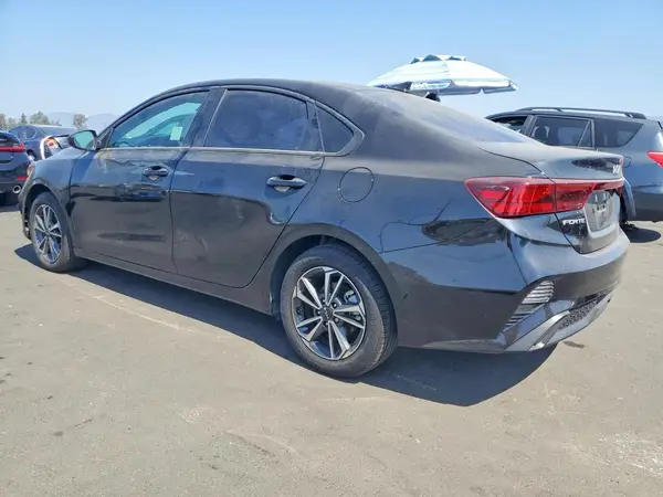 3KPF24AD6RE798361 — 2024 Kia Forte, фото 2 с аукциона Copart, Передняя часть