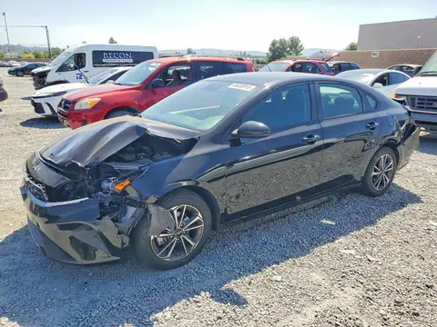 3KPF24AD6RE759219 — 2024 Kia Forte, Задняя часть (Rear End), фото до ремонта
