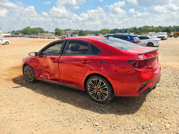 3KPF44ACXRE751285 — 2024 Kia Forte, фото 2 с аукциона Copart, Боковая часть