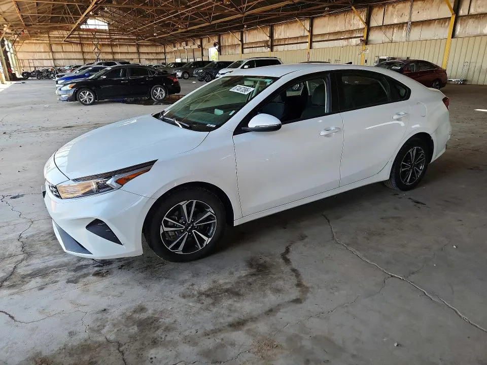 2024 KIA Forte VIN 3KPF24AD4RE701674 фото 1