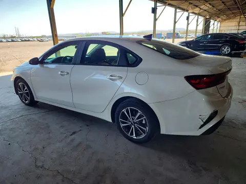 2024 KIA Forte VIN 3KPF24AD4RE701674 фото 2