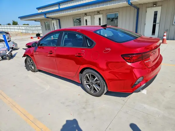 3KPF24AD6RE818141 — 2024 Kia Forte, фото 2 с аукциона Copart, Передняя часть