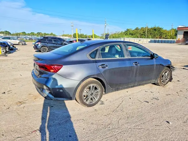 3KPF24AD1RE785582 — 2024 Kia Forte, фото 3 с аукциона Copart, Передняя часть