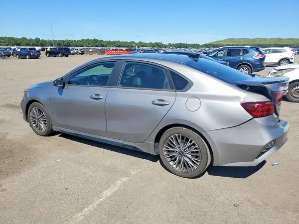3KPF54AD7RE830838 — 2024 Kia Forte, фото 2 с аукциона Copart, Задняя часть