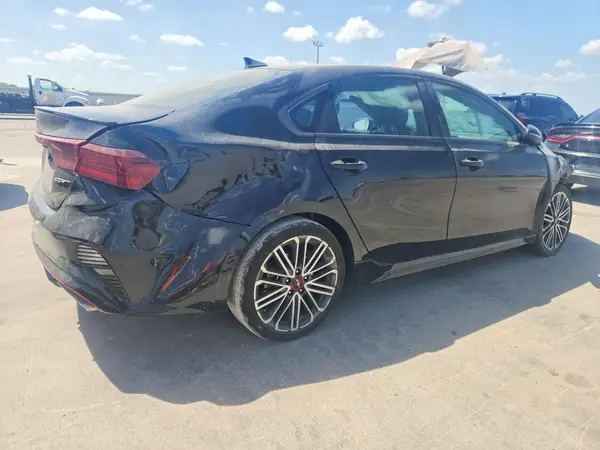 3KPF44ACXRE789423 — 2024 Kia Forte, фото 3 с аукциона Copart, Передняя часть