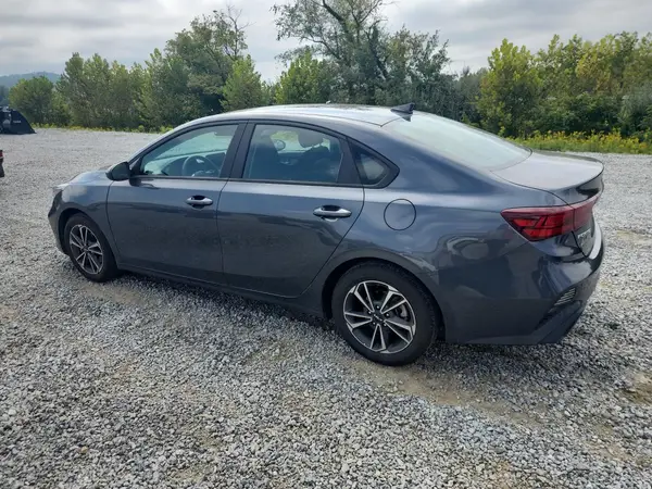 3KPF24AD2RE698595 — 2024 Kia Forte, фото 2 с аукциона Copart, Передняя часть