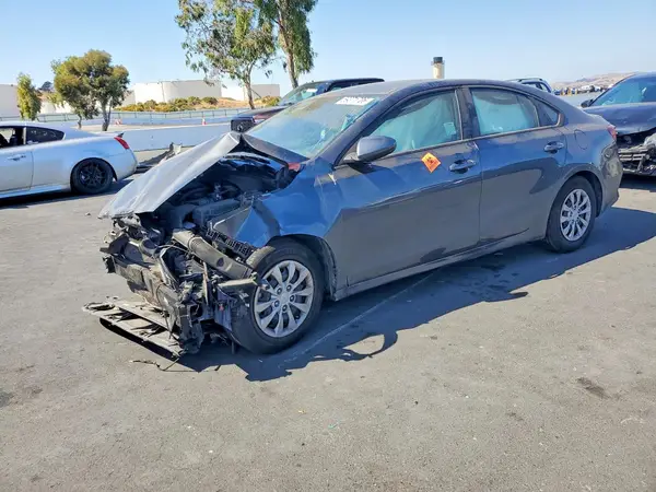 3KPF24AD3RE742734 — 2024 Kia Forte, Передняя часть (Front End), фото до ремонта