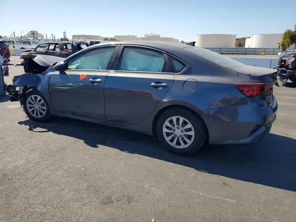 3KPF24AD3RE742734 — 2024 Kia Forte, фото 2 с аукциона Copart, Передняя часть
