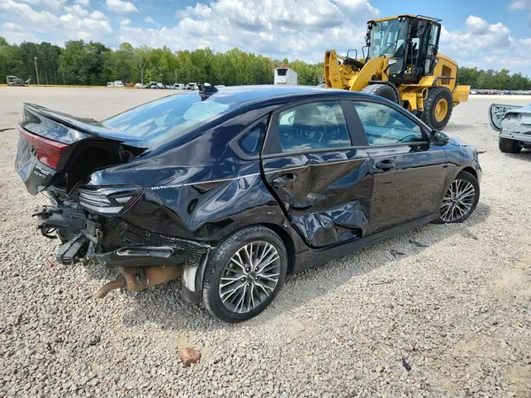 3KPF54AD9RE815872 — 2024 Kia Forte, фото 3 с аукциона Copart, Задняя часть