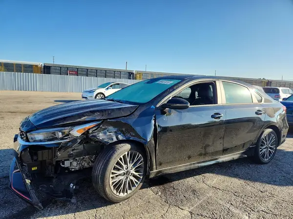 3KPF54AD9RE716680 — 2024 Kia Forte, Передняя часть (Front End), фото до ремонта