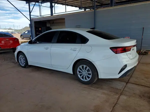2024 KIA FORTE VIN 3KPF24AD6RE750391 фото 2