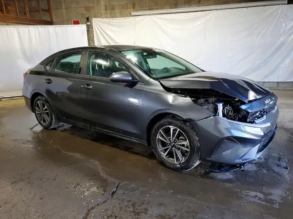 3KPF24AD6RE827017 — 2024 Kia Forte, фото 4 с аукциона Copart 28.09.2026, Передняя часть
