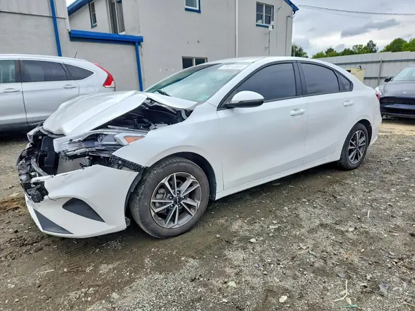3KPF24AD4RE706826 — 2024 Kia Forte, Передняя часть (Front End), фото до ремонта