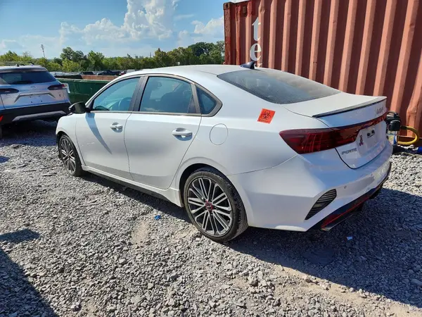 3KPF44AC8RE693628 — 2024 Kia Forte, фото 2 с аукциона Copart, Передняя часть
