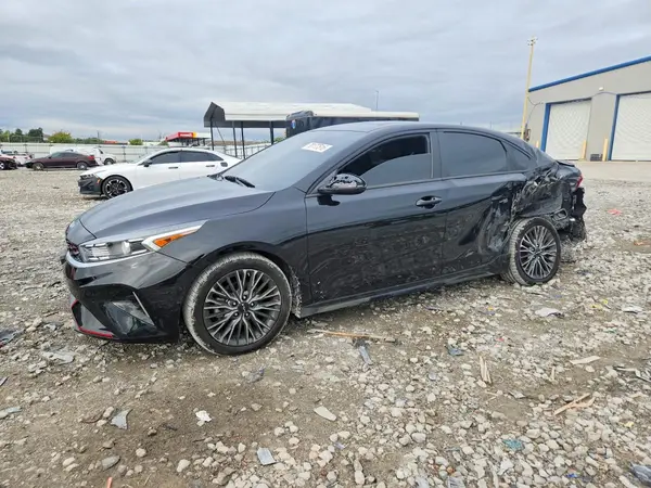 3KPF54AD9RE793954 — 2024 Kia Forte, Ходовая часть (Undercarriage), фото до ремонта
