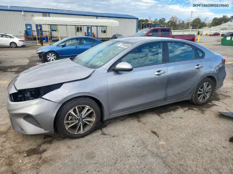 3KPF24AD8RE829660 — 2024 Kia Forte, Передняя часть, фото до ремонта