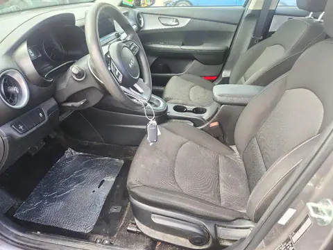 3KPF24AD8RE829660 — 2024 Kia Forte, фото 7 с аукциона Copart, Передняя часть
