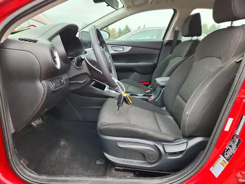 3KPF24AD8RE712578 — 2024 Kia Forte, фото 7 с аукциона Copart, Сторона