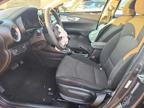 3KPF24AD6RE750018 — 2024 Kia Forte, фото 7 с аукциона Copart, Сторона