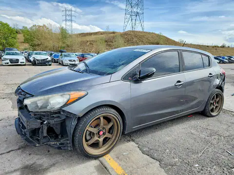 KNAFZ5A35G5634100 — 2016 Kia FORTE5, Град (Hail), фото до ремонта