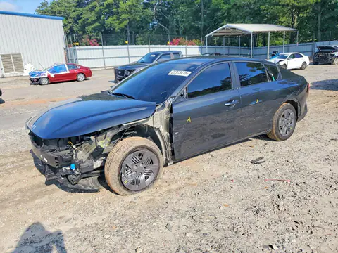 3KPFT4DE3SE136731 — 2025 Kia K4, Передняя часть (Front End), фото до ремонта
