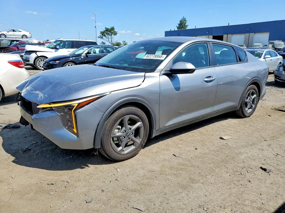 2025 KIA K4 VIN 3KPFT4DE1SE188228 фото 1