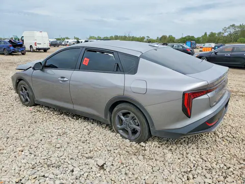 2025 Kia K4 Lxs VIN 3KPFT4DE2SE165766 фото 2