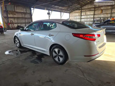 KNAGM4AD5B5003961 — 2011 Kia K5, фото 2 с аукциона Copart, Передняя часть