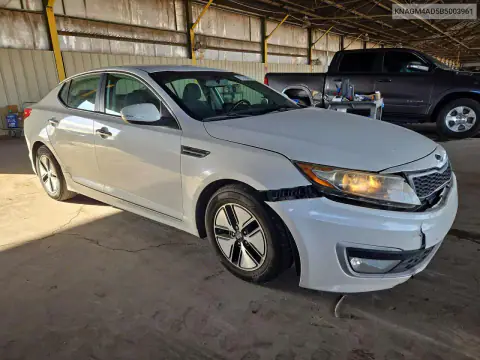 KNAGM4AD5B5003961 — 2011 Kia K5, фото 4 с аукциона Copart, Передняя часть