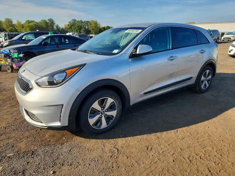 KNDCB3LC7H5047877 — 2017 Kia NIRO, Подтопление (Water/Flood), фото до ремонта