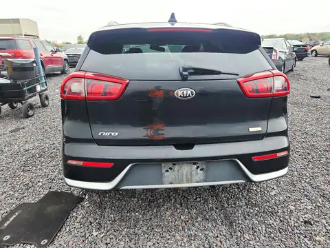 KNDCB3LCXH5057142 — 2017 Kia NIRO, Передняя часть, фото до ремонта